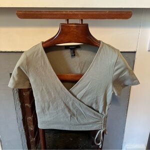 Cute green crop top!